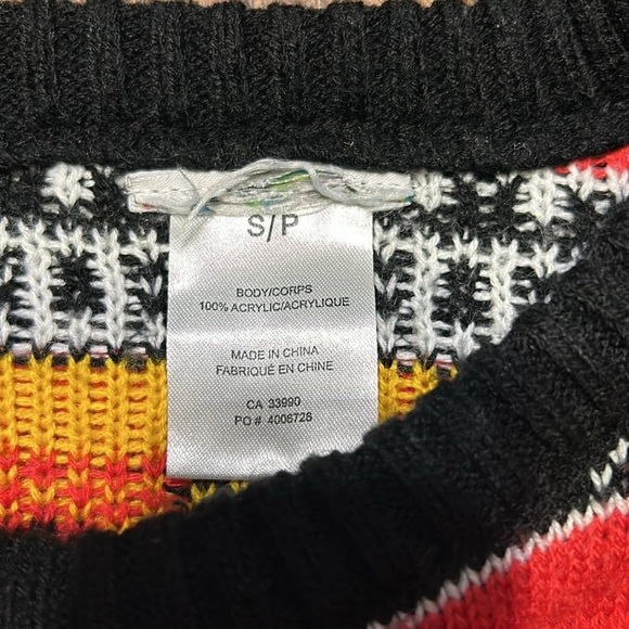 Kids Mario sweater. Size small - Picture 3 of 4